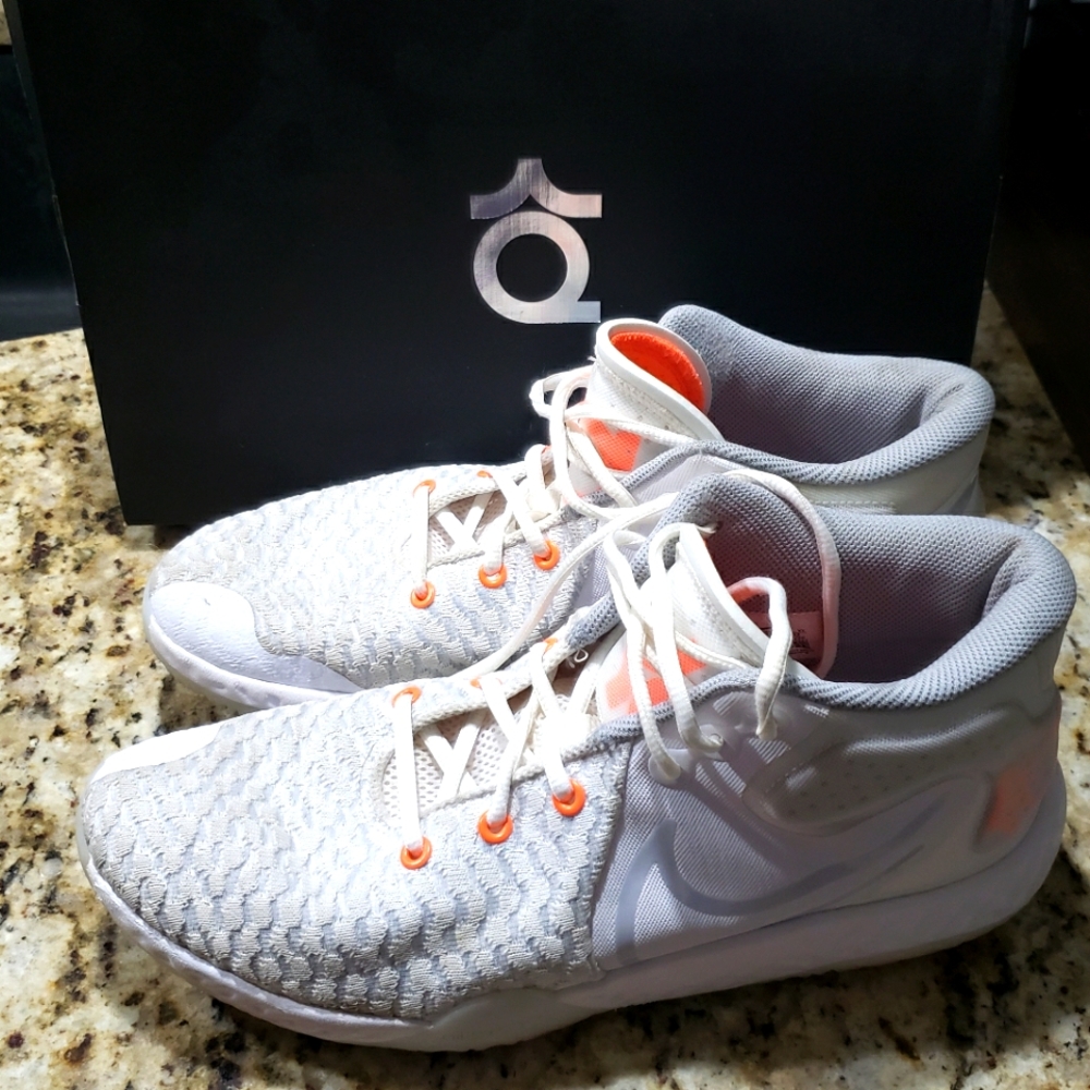 Nike KD Trey 5 VIII